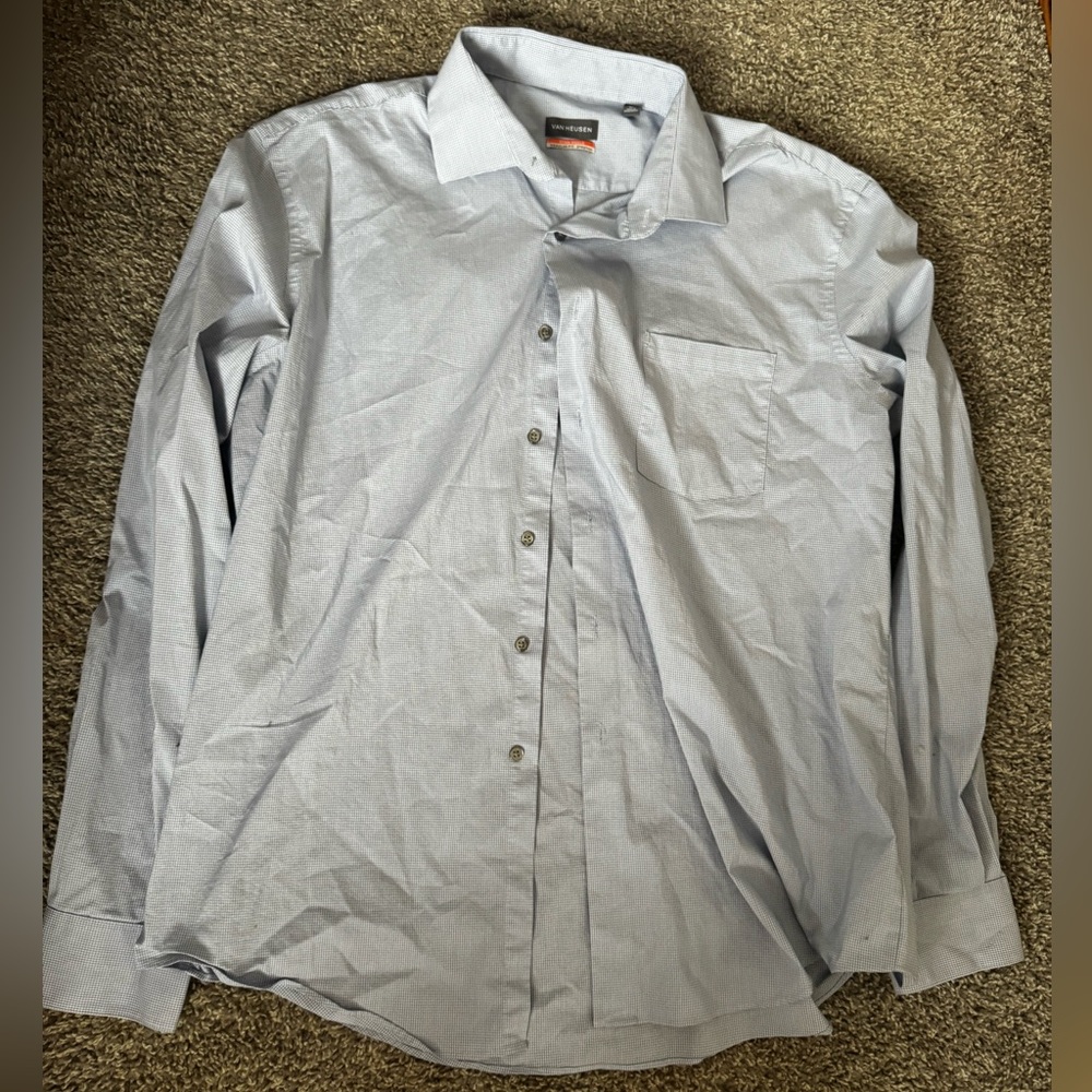 Van Heusen long sleeve button up shirt